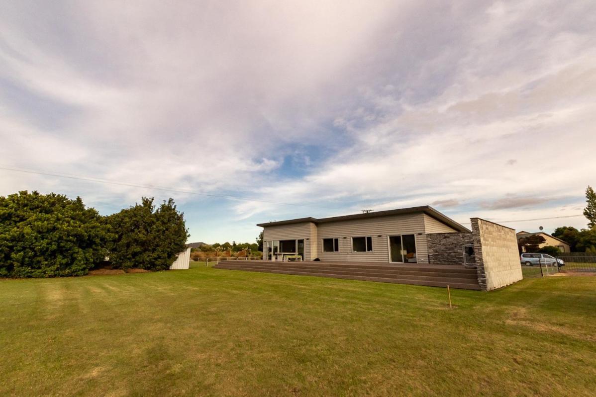 Poppa Pete'S - Te Anau Holiday Home Exterior photo